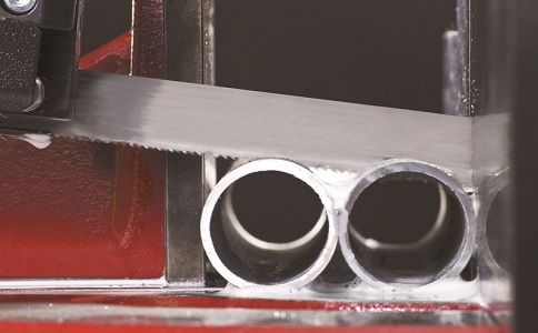 儋州锯切金属材料时出现卡带锯条原因以及处理方法？